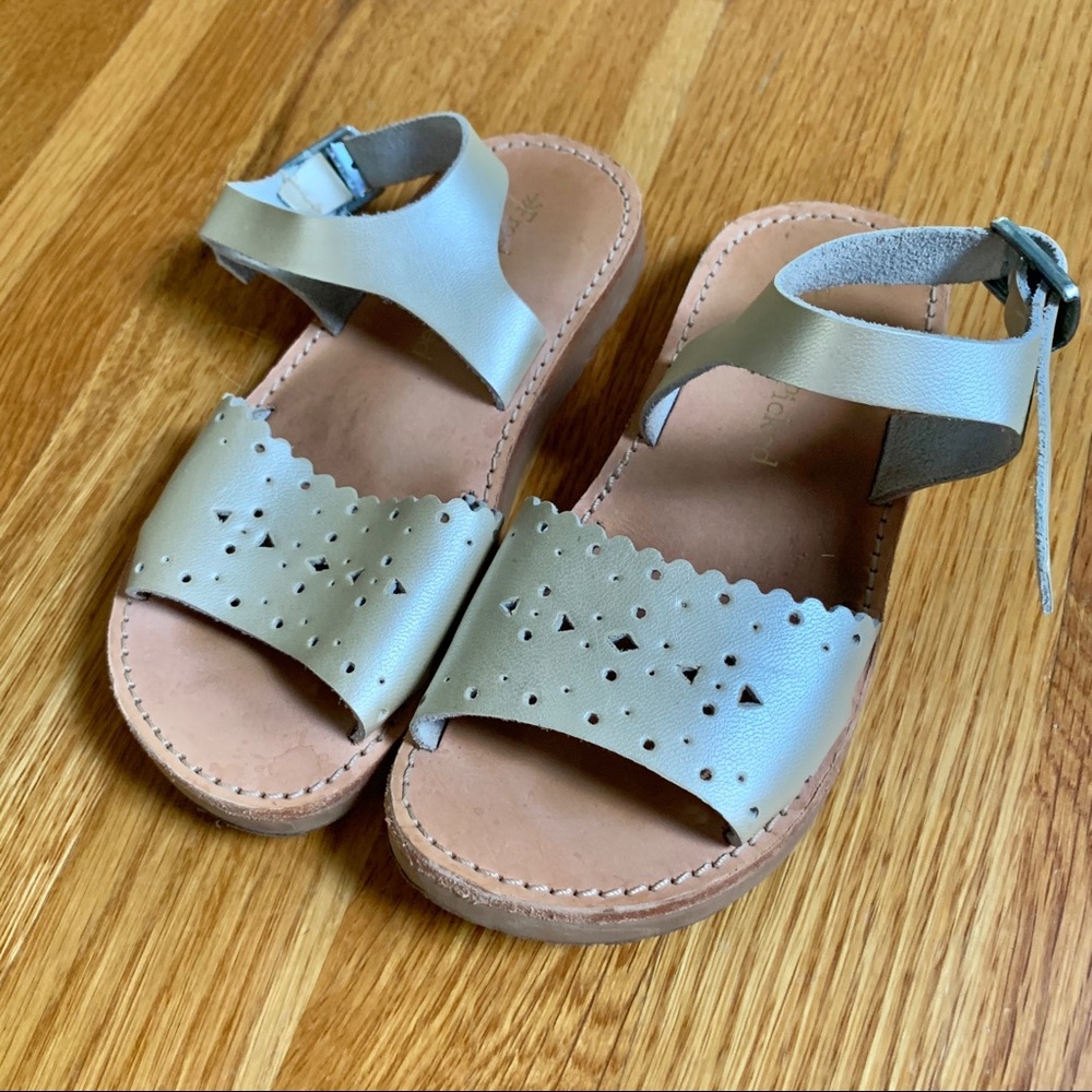 Freshly Picked Gold Sandals size 9